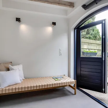 The Slow Apartment *