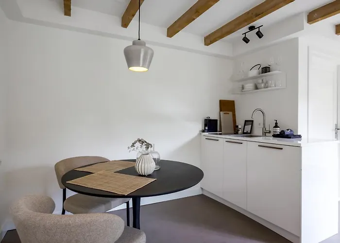 The Slow Appartement